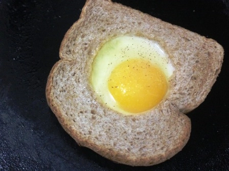 Running egg bread