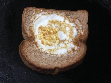 Running egg bread
